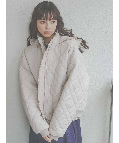 merry jenny（メリージェニー）の「ナイロンフリルキルティングジャケット（ナイロンジャケット・レディース・アイボリー/ライトブルー/ブラック・FREE）」の7枚目の写真
