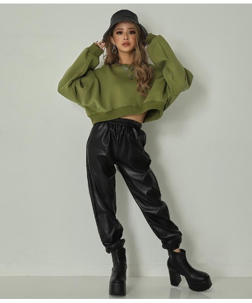 ANAP(アナップ)の「シンプルクロップド裏起毛トップス(スウェット・レディース・ライトグレー/ベージュ/オレンジ/ブルー/グリーン/スミクロ・FREE)」の20枚目の写真