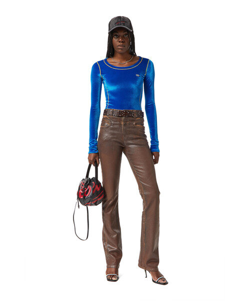 DIESEL(ディーゼル)の「レディース 長袖 カットソー ベロア トップス(Tシャツ/カットソー・レディース・グレー/アイボリー・SMALL/LARGE/MEDIUM/X-SMALL)」の10枚目の写真