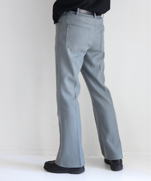 MinoriTY（マイノリティ）の「メルトン セミフレアパンツ Semi-flare Trousers【MinoriTY × WEARISTA Mr.SZK（ミスタースズキ）コラボ】（スラックス・メンズ・ブラック/グレー・M/L）」の18枚目の写真