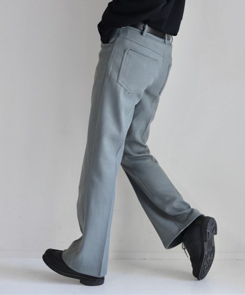 MinoriTY（マイノリティ）の「メルトン セミフレアパンツ Semi-flare Trousers【MinoriTY × WEARISTA Mr.SZK（ミスタースズキ）コラボ】（スラックス・メンズ・ブラック/グレー・M/L）」の5枚目の写真