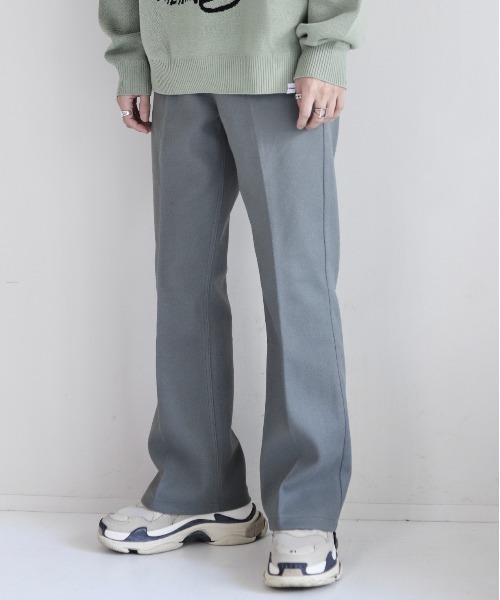 MinoriTY（マイノリティ）の「メルトン セミフレアパンツ Semi-flare Trousers【MinoriTY × WEARISTA Mr.SZK（ミスタースズキ）コラボ】（スラックス・メンズ・ブラック/グレー・M/L）」の7枚目の写真