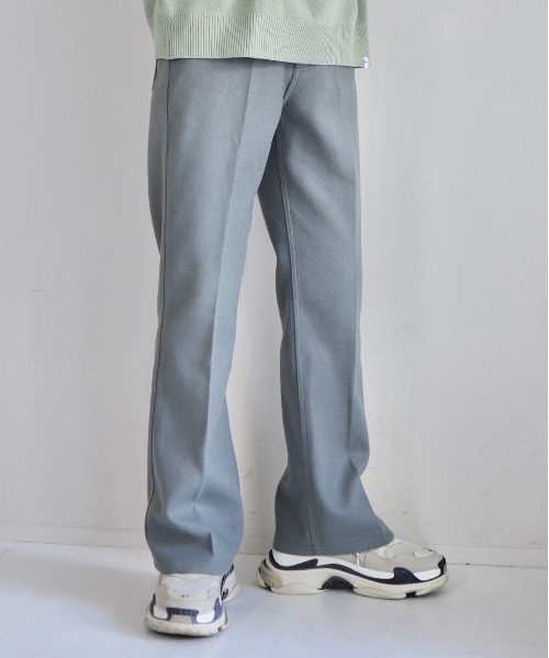 MinoriTY（マイノリティ）の「メルトン セミフレアパンツ Semi-flare Trousers【MinoriTY × WEARISTA Mr.SZK（ミスタースズキ）コラボ】（スラックス・メンズ・ブラック/グレー・M/L）」の16枚目の写真