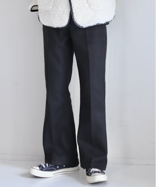 MinoriTY（マイノリティ）の「メルトン セミフレアパンツ Semi-flare Trousers【MinoriTY × WEARISTA Mr.SZK（ミスタースズキ）コラボ】（スラックス・メンズ・ブラック/グレー・M/L）」の3枚目の写真