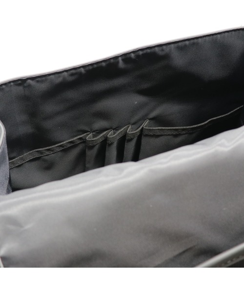 【グッシオウォーモ】撥水かぶせバックパックスクエア型かぶせベルトビジネスリュックオンオフ兼用本革付属