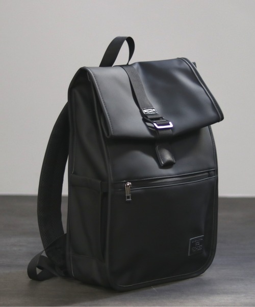 GUSCIO UOMO（グッシオ ウォーモ）の「【グッシオ ウォーモ】　撥水かぶせバックパック　スクエア型　かぶせベルト（バックパック/リュック・メンズ・ブラック/グレー/カーキ/モカ・FREE）」の17枚目の写真