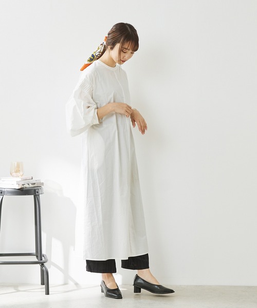 menue（メヌエ）の「スクエアトゥ 変形ヒール パンプス（パンプス・レディース・アイボリー/ブラック/グレイッシュベージュ・21.5cm/22.0cm/22.5cm/23.0cm/23.5cm/24.0cm/24.5cm/25.0cm/25.5cm/26.0cm）」の12枚目の写真