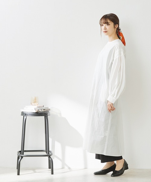 menue（メヌエ）の「スクエアトゥ 変形ヒール パンプス（パンプス・レディース・アイボリー/ブラック/グレイッシュベージュ・21.5cm/22.0cm/22.5cm/23.0cm/23.5cm/24.0cm/24.5cm/25.0cm/25.5cm/26.0cm）」の10枚目の写真