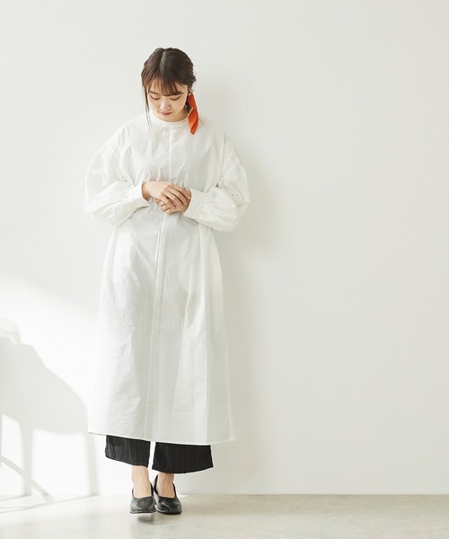 menue（メヌエ）の「スクエアトゥ 変形ヒール パンプス（パンプス・レディース・アイボリー/ブラック/グレイッシュベージュ・21.5cm/22.0cm/22.5cm/23.0cm/23.5cm/24.0cm/24.5cm/25.0cm/25.5cm/26.0cm）」の17枚目の写真