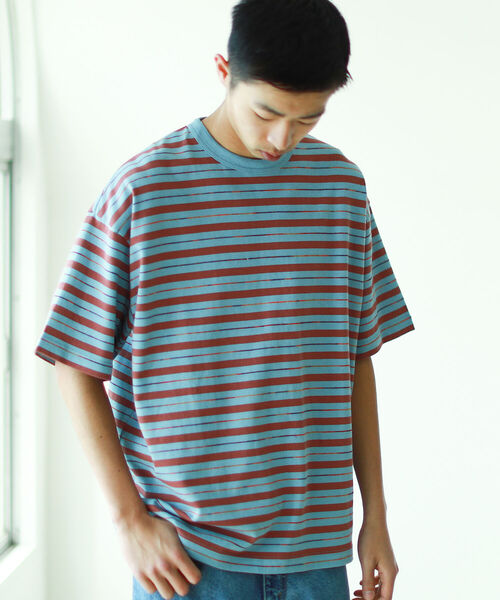 BEAMS（ビームス）の「BEAMS / カスリ ボーダー Tシャツ（Tシャツ/カットソー・メンズ・サックスブルー/ブラウン・X-LARGE/LARGE/MEDIUM/SMALL）」の2枚目の写真