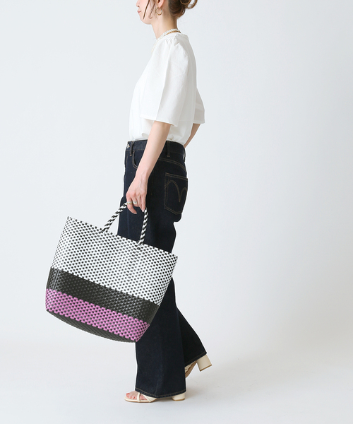 Simplicite（サンプリシテ）の「パフスリーブTee（Tシャツ/カットソー・レディース・ホワイト/ブラック/ブルー・FREE）」の16枚目の写真