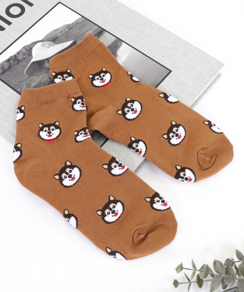 emesuelee（エメスーリー）の「アニマルフェイスソックス レディース ショート 犬（ソックス/靴下・レディース・ブラウン/カーキ/ピンク/ブルー/アイボリー/ホワイト/ブラック/グリーン/レッド/キャメル・フリー）」の20枚目の写真