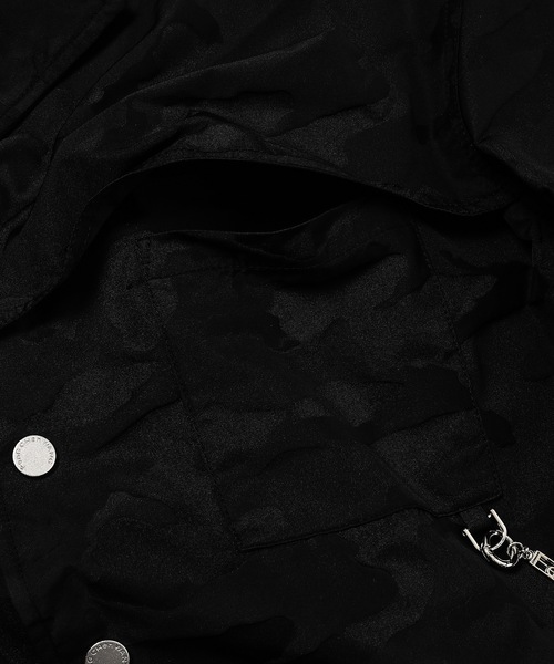 Feng Chen Wang（フェン・チェン・ワン）の「CAMOUFLAGE IMPRINT SHIRT（シャツ/ブラウス・メンズ・ブラック・S/M）」の4枚目の写真