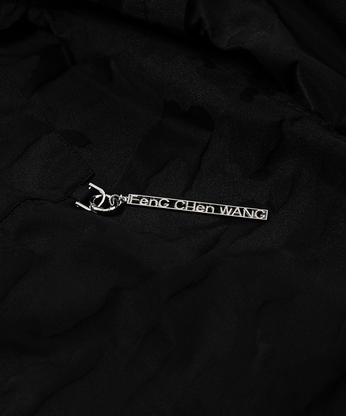 Feng Chen Wang（フェン・チェン・ワン）の「CAMOUFLAGE IMPRINT SHIRT（シャツ/ブラウス・メンズ・ブラック・S/M）」の2枚目の写真