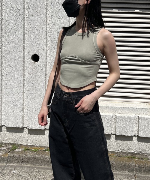 Jewelobe(ジュエローブ)の「クロップドアメスリタンクトップ(タンクトップ・レディース・ホワイト/チャコールグレー/ブラウン/カーキ・FREE)」の4枚目の写真