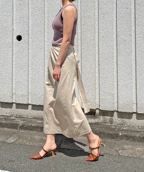Jewelobe(ジュエローブ)の「クロップドアメスリタンクトップ(タンクトップ・レディース・ホワイト/チャコールグレー/ブラウン/カーキ・FREE)」の12枚目の写真
