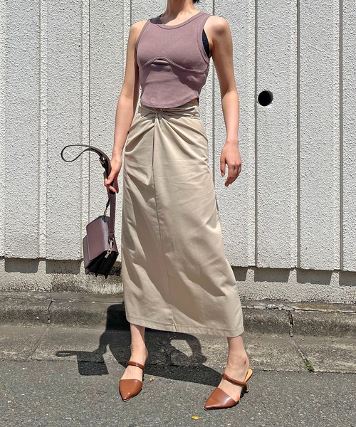 Jewelobe(ジュエローブ)の「クロップドアメスリタンクトップ(タンクトップ・レディース・ホワイト/チャコールグレー/ブラウン/カーキ・FREE)」の5枚目の写真