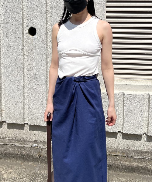 Jewelobe(ジュエローブ)の「クロップドアメスリタンクトップ(タンクトップ・レディース・ホワイト/チャコールグレー/ブラウン/カーキ・FREE)」の18枚目の写真