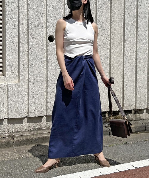 Jewelobe(ジュエローブ)の「クロップドアメスリタンクトップ(タンクトップ・レディース・ホワイト/チャコールグレー/ブラウン/カーキ・FREE)」の6枚目の写真