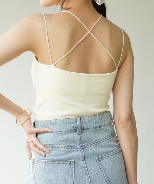 IAMUSE(アイアミューズ)の「【IAMUSE】バッククロスカップインキャミソール S0678(キャミソール・レディース・グリーン/ブラック/オフホワイト/ベージュ・FREE)」の12枚目の写真