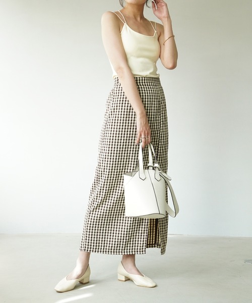 IAMUSE(アイアミューズ)の「【IAMUSE】バッククロスカップインキャミソール S0678(キャミソール・レディース・グリーン/ブラック/オフホワイト/ベージュ・FREE)」の15枚目の写真