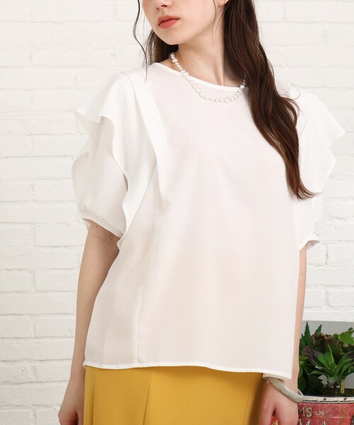 Cutie Blonde（キューティーブロンド）の「◆【プチプラ】肩フリルブラウス（シャツ/ブラウス・レディース・ブラック/オフホワイト/ライトパープル・01/02/03）」の2枚目の写真