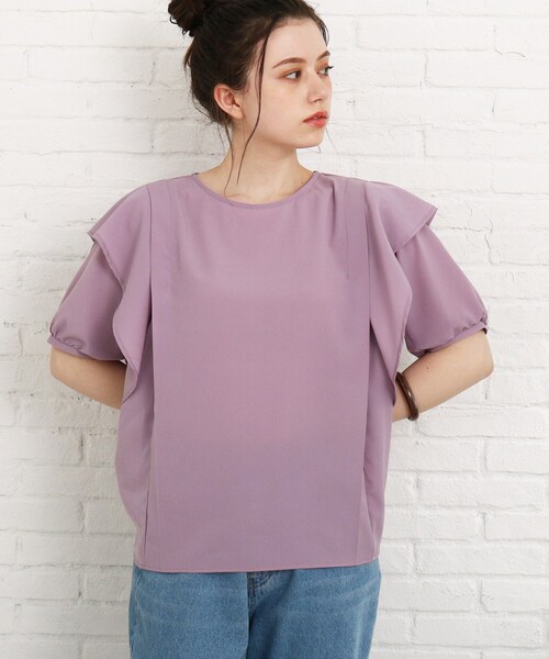 Cutie Blonde（キューティーブロンド）の「◆【プチプラ】肩フリルブラウス（シャツ/ブラウス・レディース・ブラック/オフホワイト/ライトパープル・01/02/03）」の4枚目の写真