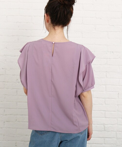 Cutie Blonde（キューティーブロンド）の「◆【プチプラ】肩フリルブラウス（シャツ/ブラウス・レディース・ブラック/オフホワイト/ライトパープル・01/02/03）」の6枚目の写真