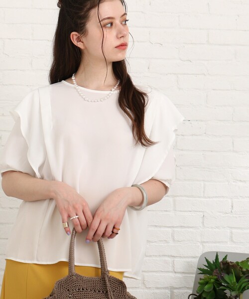 Cutie Blonde（キューティーブロンド）の「◆【プチプラ】肩フリルブラウス（シャツ/ブラウス・レディース・ブラック/オフホワイト/ライトパープル・01/02/03）」の19枚目の写真