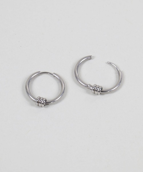 SPINNS(スピンズ)の「メタルミニフープピアス(ピアス(両耳用)・レディース・A/B/C/D・ONESIZE)」の8枚目の写真