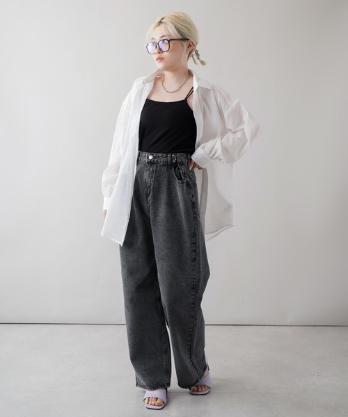 SPINNS（スピンズ）の「ウエストフック付き デニムワイドパンツ（デニムパンツ・レディース・ブラック/サックスブルー・ONESIZE）」の6枚目の写真