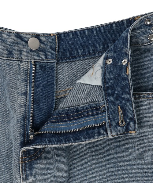 SPINNS（スピンズ）の「ウエストフック付き デニムワイドパンツ（デニムパンツ・レディース・ブラック/サックスブルー・ONESIZE）」の16枚目の写真