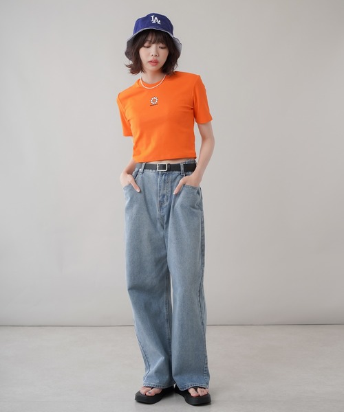 SPINNS（スピンズ）の「ウエストフック付き デニムワイドパンツ（デニムパンツ・レディース・ブラック/サックスブルー・ONESIZE）」の21枚目の写真