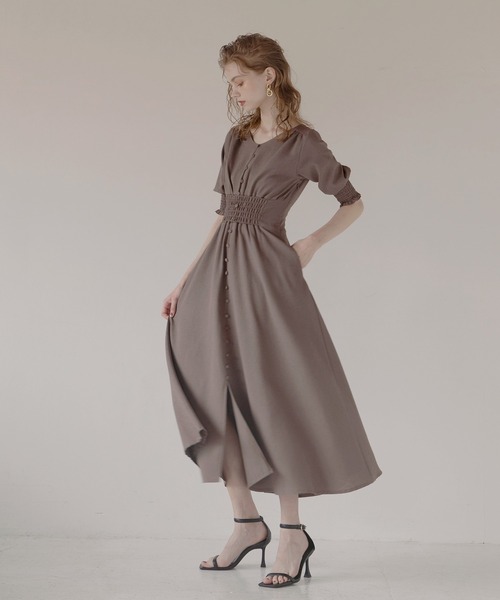 MIELI INVARIANT(ミエリインヴァリアント)の「Sanmarino Color Mix Dress(ワンピース・レディース・ベージュ・FREE)」の2枚目の写真