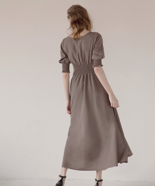 MIELI INVARIANT(ミエリインヴァリアント)の「Sanmarino Color Mix Dress(ワンピース・レディース・ベージュ・FREE)」の17枚目の写真