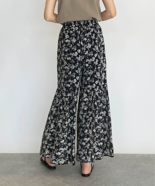 PICCIN（ピッチン）の「サイドギャザー切替えフラワーパンツ（その他パンツ・レディース・ブラック/ブルー・M/L）」の22枚目の写真