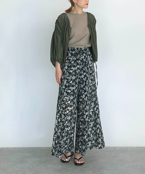 PICCIN（ピッチン）の「サイドギャザー切替えフラワーパンツ（その他パンツ・レディース・ブラック/ブルー・M/L）」の3枚目の写真