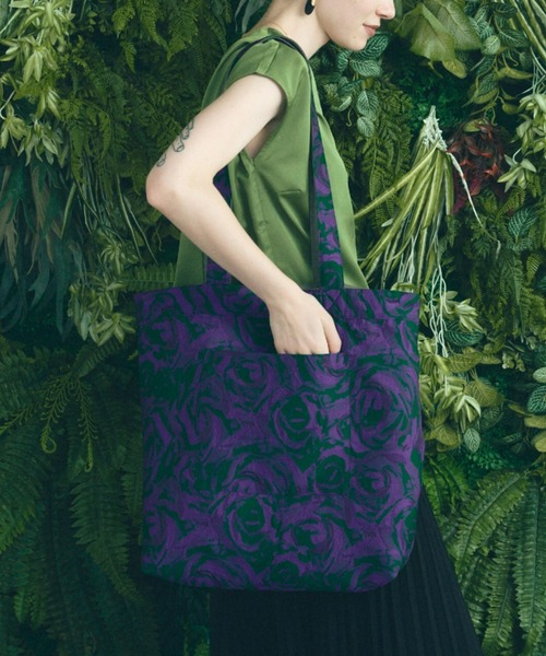 manana suerte（マニャーナスエルテ）の「ジャガードリバーシブルTOTE BAG（トートバッグ・レディース・ブラック/パープル/ピンク・FREE）」の3枚目の写真