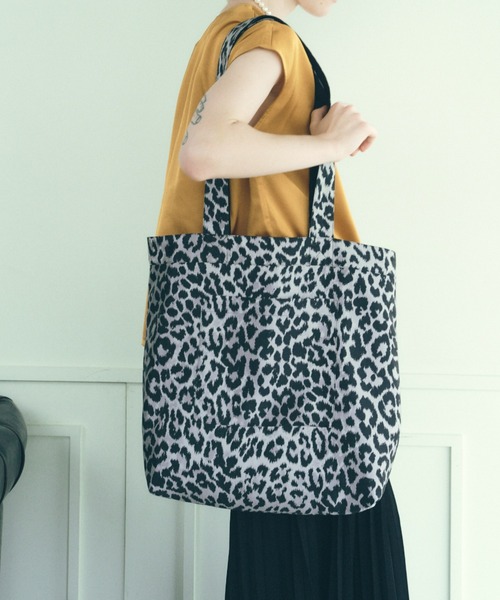 manana suerte（マニャーナスエルテ）の「ジャガードリバーシブルTOTE BAG（トートバッグ・レディース・ブラック/パープル/ピンク・FREE）」の2枚目の写真