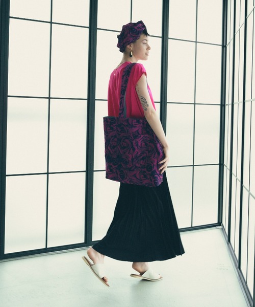 manana suerte（マニャーナスエルテ）の「ジャガードリバーシブルTOTE BAG（トートバッグ・レディース・ブラック/パープル/ピンク・FREE）」の7枚目の写真