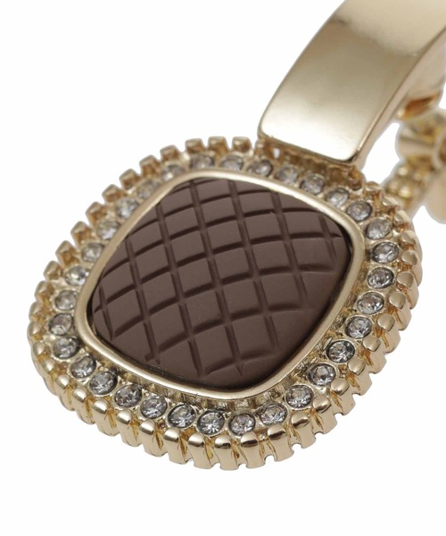 31 Sons de mode（トランテアン　ソン　ドゥ　モード）の「キルティング風スクエアイヤリング（イヤリング・レディース・オフホワイト/ピンク・フリー）」の4枚目の写真