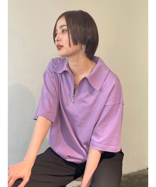 EMODA(エモダ)の「ハーフジップバルキートップ(Tシャツ/カットソー・レディース・ブラック/パープル/ホワイト・FREE)」の1枚目の写真