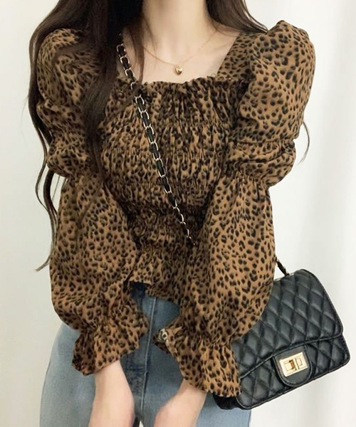 ヒョウ柄スクエアネックトップス（Tシャツ/カットソー）｜Amulet