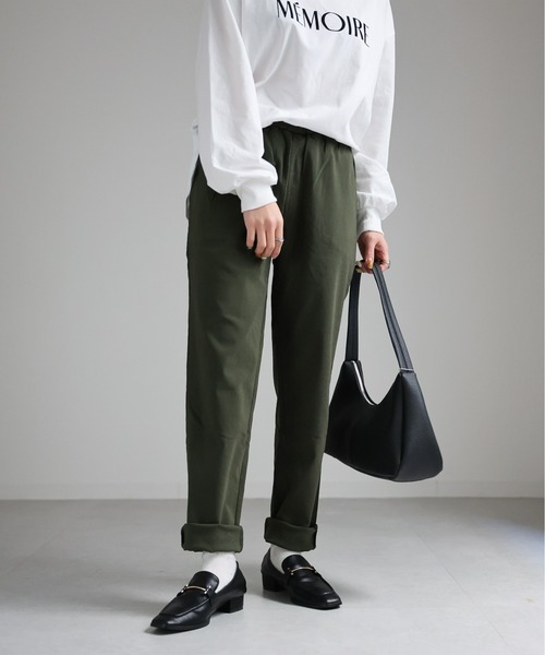 sakishimatokyo(サキシマトーキョー)の「ストレッチルーズパンツ(チノパンツ・レディース・ブラック/オフホワイト/カーキ/グレイッシュベージュ・M/L)」の4枚目の写真