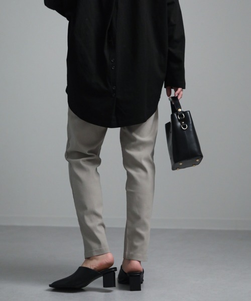 sakishimatokyo(サキシマトーキョー)の「ストレッチルーズパンツ(チノパンツ・レディース・ブラック/オフホワイト/カーキ/グレイッシュベージュ・M/L)」の11枚目の写真