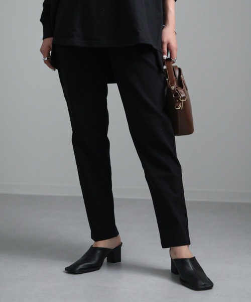 sakishimatokyo(サキシマトーキョー)の「ストレッチルーズパンツ(チノパンツ・レディース・ブラック/オフホワイト/カーキ/グレイッシュベージュ・M/L)」の8枚目の写真