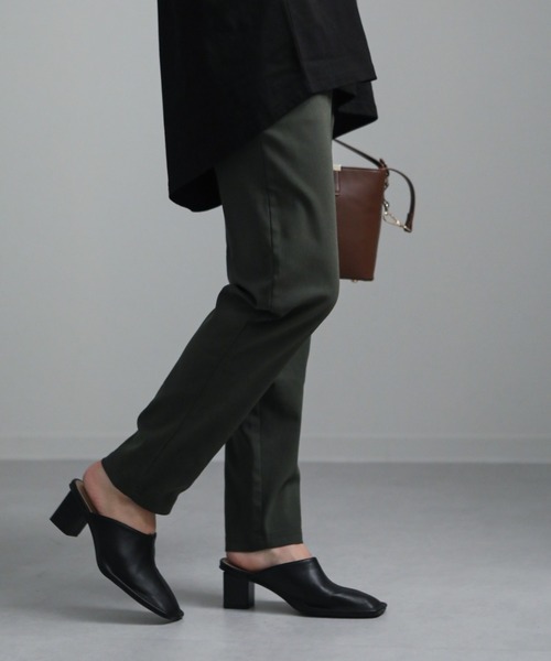 sakishimatokyo(サキシマトーキョー)の「ストレッチルーズパンツ(チノパンツ・レディース・ブラック/オフホワイト/カーキ/グレイッシュベージュ・M/L)」の15枚目の写真