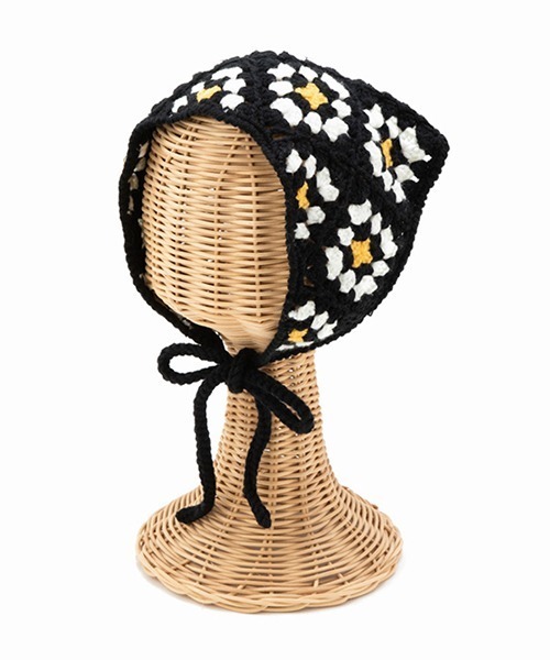 Casselini（キャセリーニ）の「Casselini(キャセリーニ)kidsクロシェモチーフ頭巾（ハット・キッズ・ホワイト/ブラック/ブラウン・FREE）」の3枚目の写真