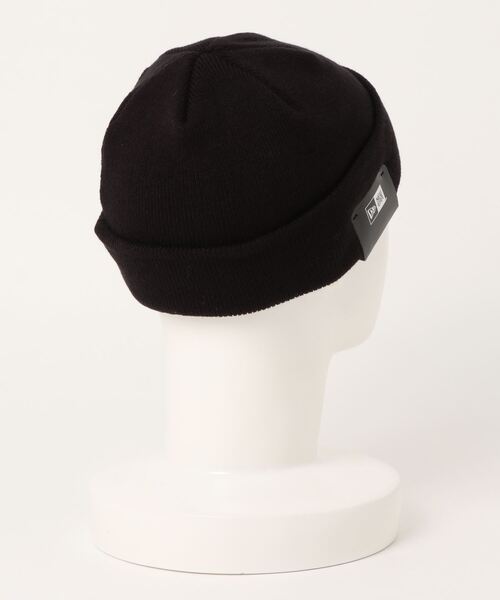 NEW ERA(ニューエラ)の「ニューエラ ニット帽 ショート無地 ONSPOTZ別注(ニットキャップ/ビーニー・メンズ・ネイビー×ホワイト/ブラック×ゴールド/ブラック×ホワイト/グリーン/ベージュ/ブラック×ブラック/チャコールグレー・FREE)」の8枚目の写真