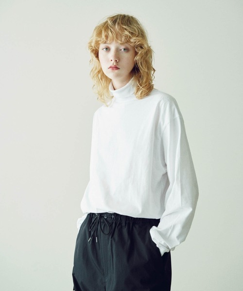 THE STANDARD（ザスタンダード）の「WEGO/スタンダードタートルネックロンTEE（Tシャツ/カットソー・メンズ・ホワイト/ブラック・LARGE/MEDIUM/SMALL）」の16枚目の写真